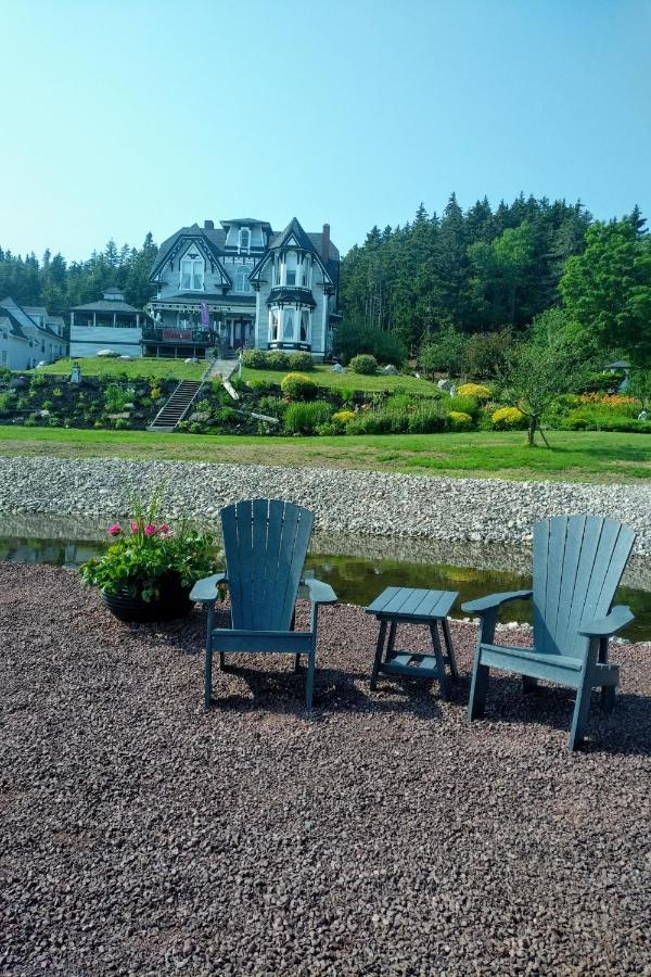 St. Martins Country Inn & Vaughan'S Restaurant Exterior foto